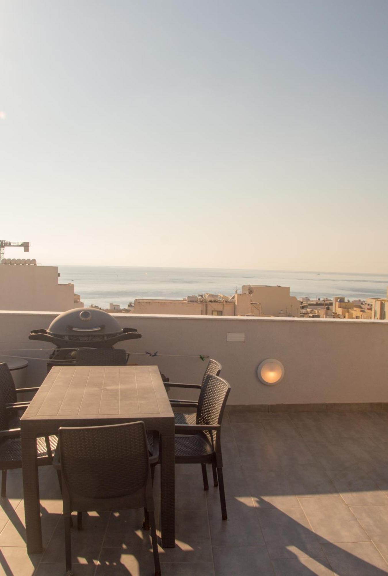 Sea View Duplex Penthouse - Mive شقة