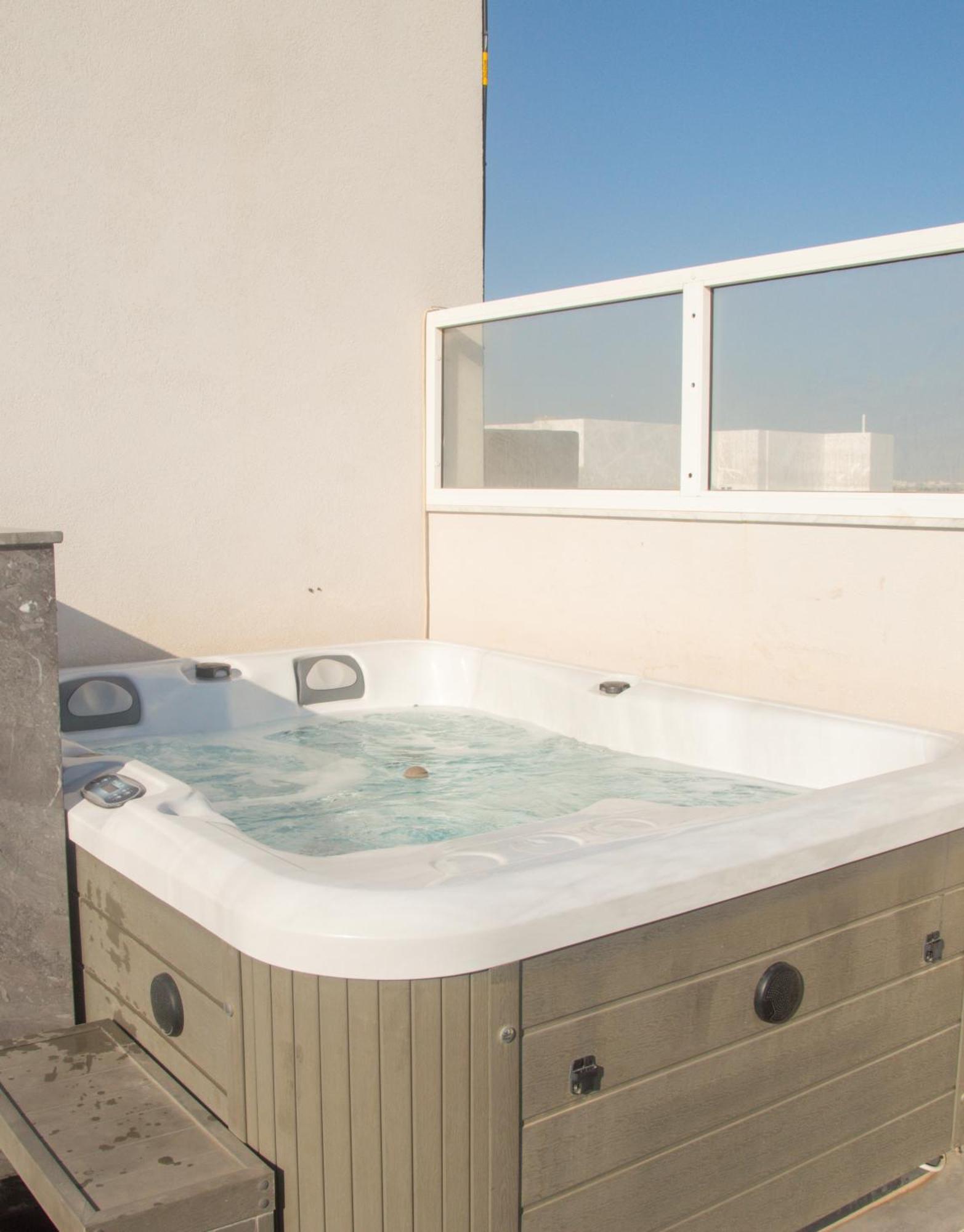 شقة Sea View Duplex Penthouse - Mive *